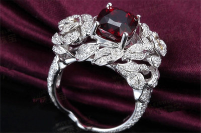 米莱珠宝白18K金5.01克拉石榴石钻石戒指 奢华与优雅的完美融合